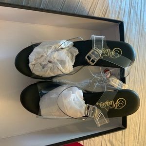 Size 8, 6inch brand new heals!